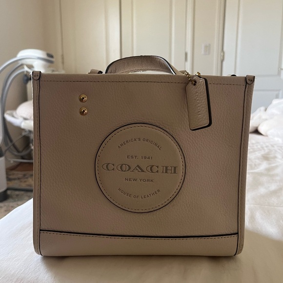 Dempsey Tote 22 With Coach Patch - Picture 2 of 6